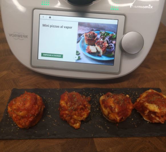 Mini pizzas al vapor en Thermomix®